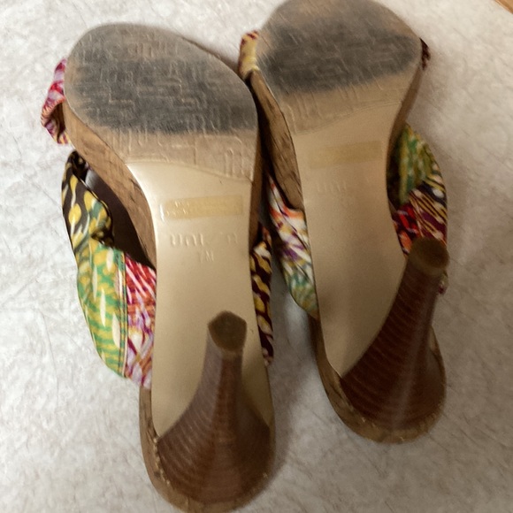 Cute Sandle heels - Picture 4 of 4